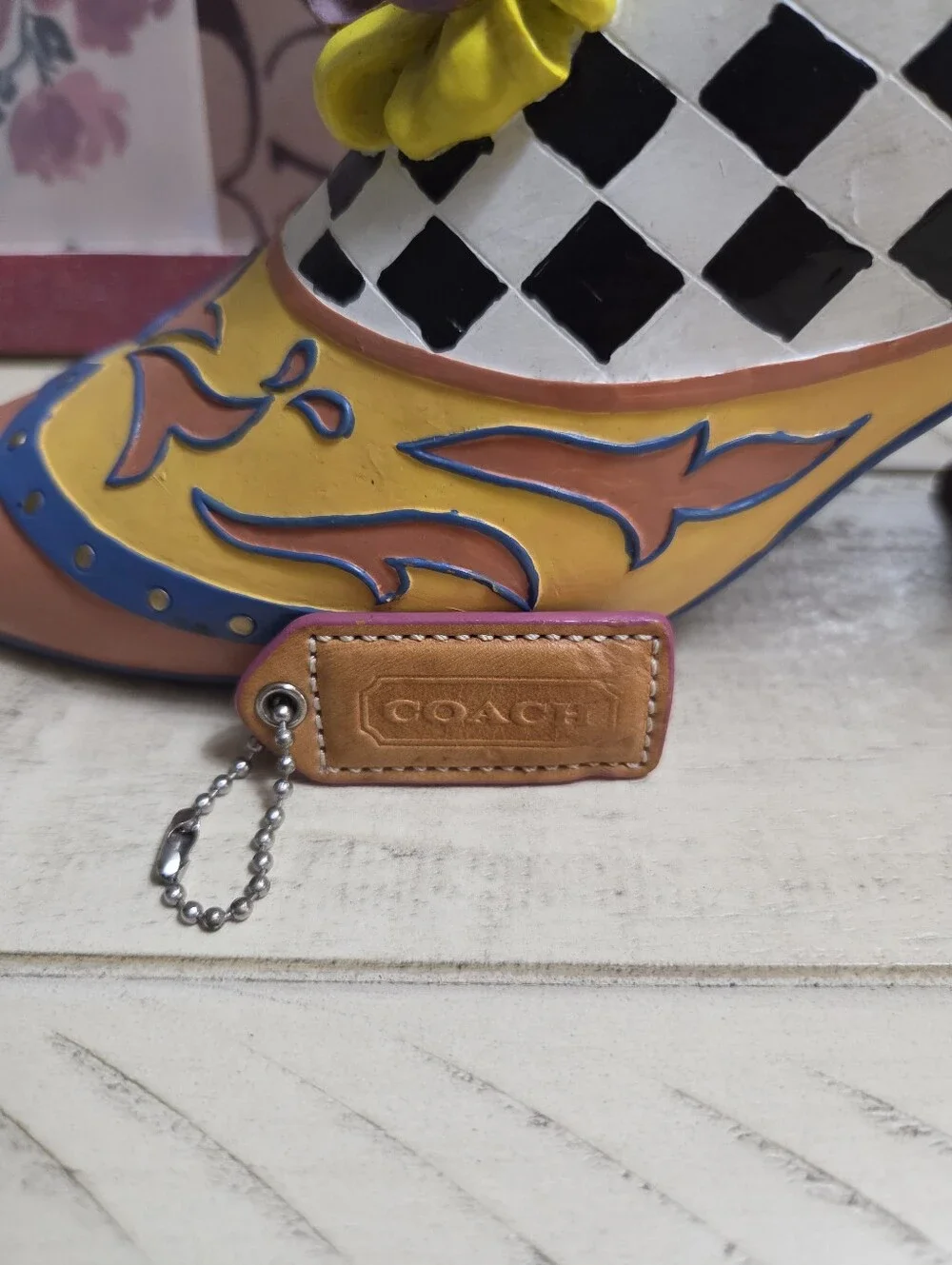 COACH Tan & Pink Leather HangTag, EUC
